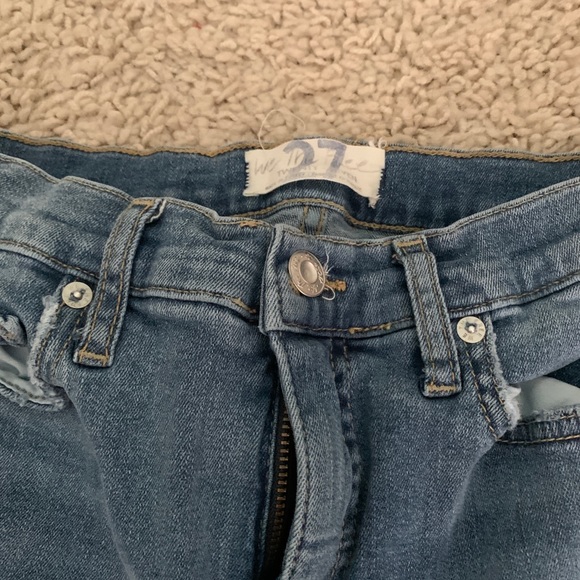 Free People Ripped Knee Jeans - size 27 - Picture 5 of 5